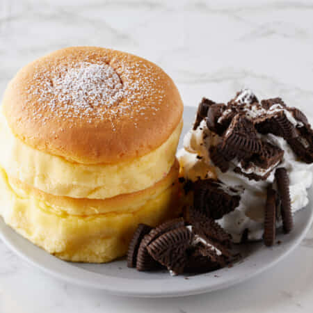 オレオクリームスフレパンケーキ（2個付き）｜三田でテイクアウト・デリバリーならデリステーション田町店