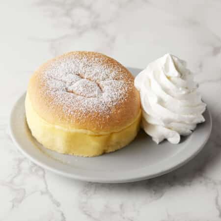 【トッピング自由】ホイップスフレパンケーキ（1個）｜三田でテイクアウト・デリバリーならデリステーション田町店