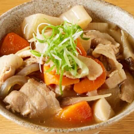 【本流】具沢山の豚汁｜三田でテイクアウト・デリバリーならデリステーション田町店