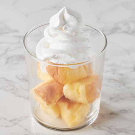 くりーむたっぷりカップパンケーキ｜三田でテイクアウト・デリバリーならデリステーション田町店